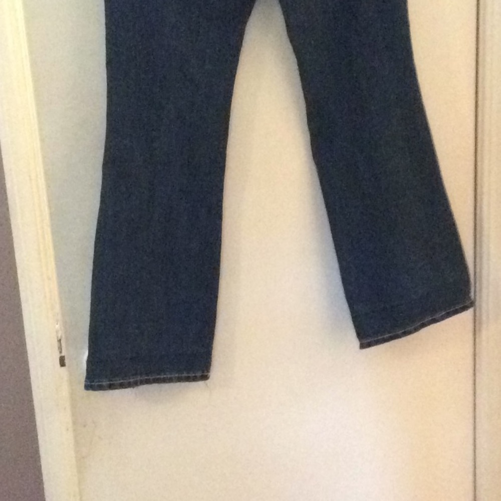 Code Bleu👖 Jeans - Picture 5 of 7